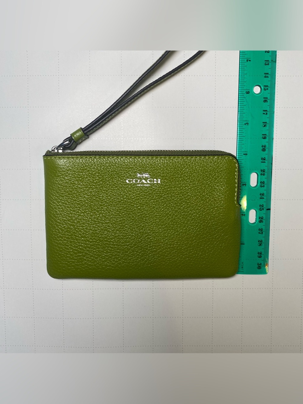 NWOT Coach Pebbled Leather Corner Zip Wristlet Wallet in Yellow Green - Picture 8 of 8